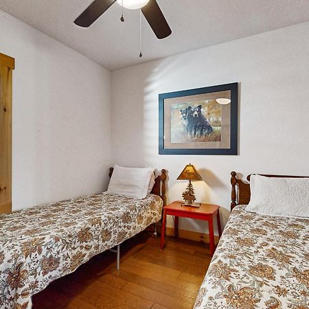 Villa Big Sky Whittier Exterior foto